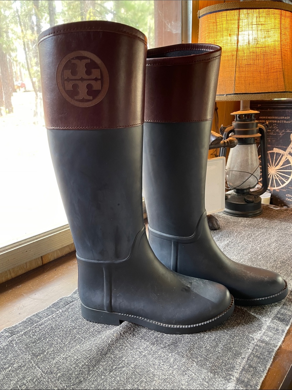 New rain boots/riding style size 7